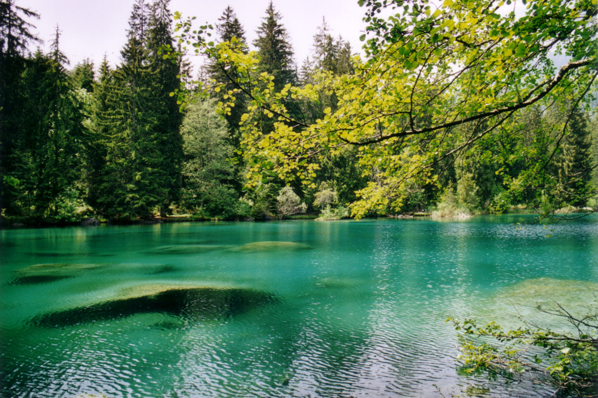 Die 10 schönsten Badeseen in der Schweiz für Ferien Zuhause